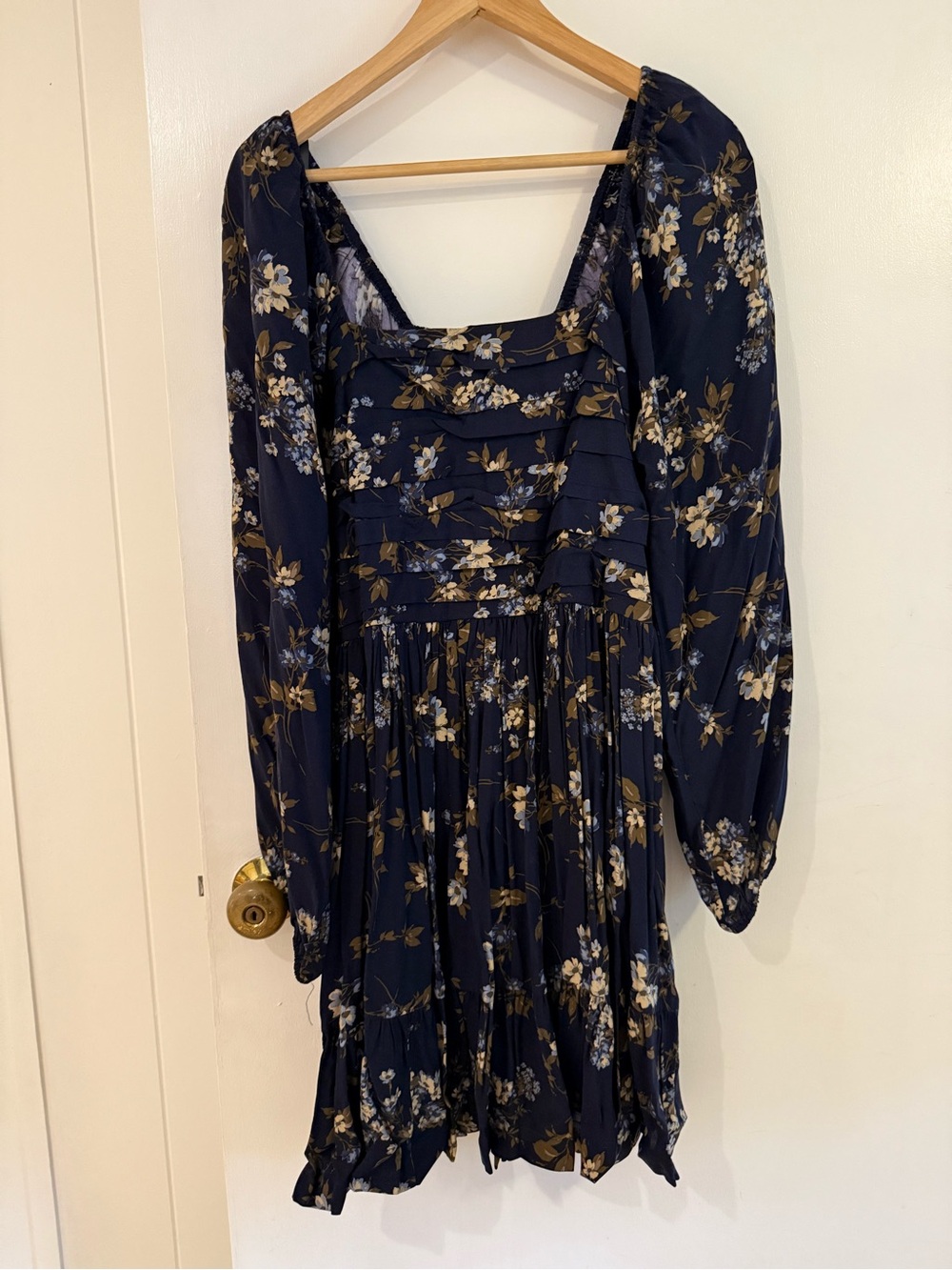 ARULA Navy Floral Long Sleeve Mini Dress with Ruffle Tiers